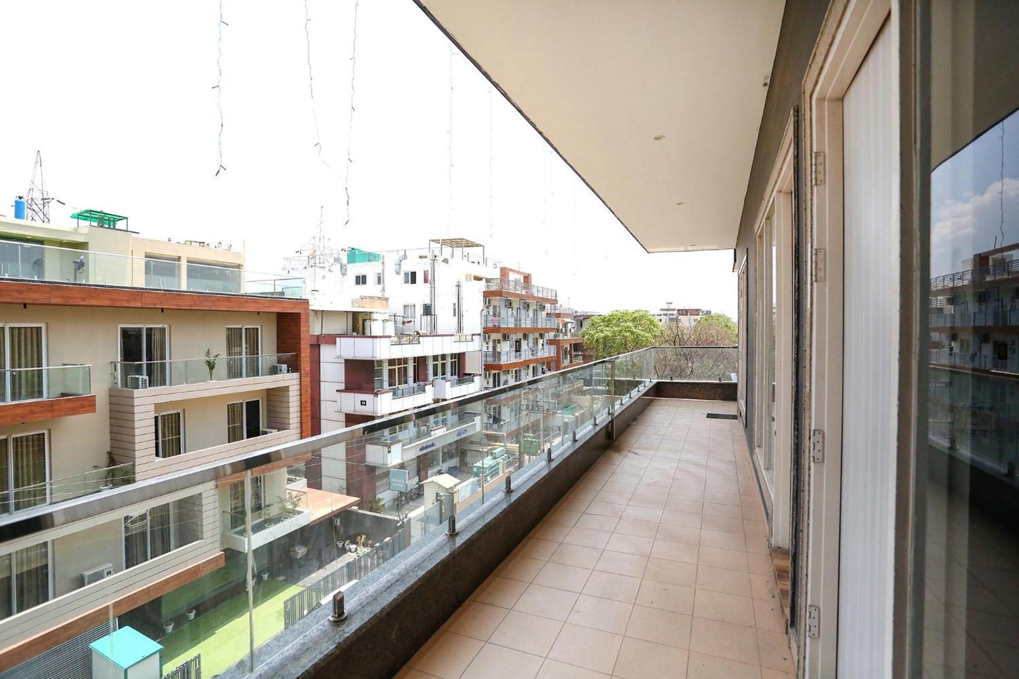 Fabhotel Sky Rise 3*